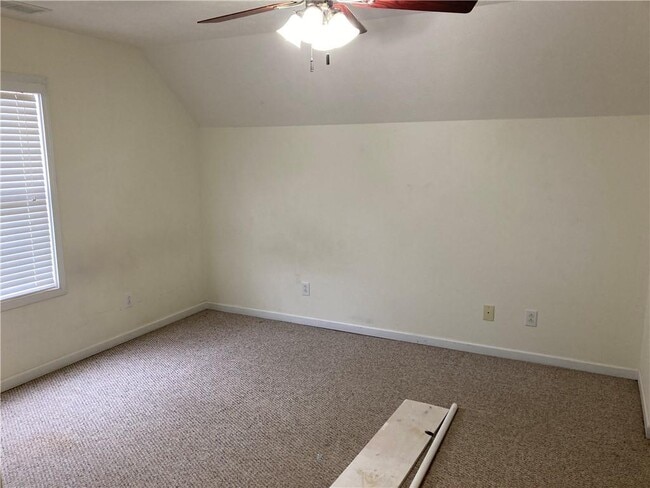 Building Photo - 12 Trevor Trail