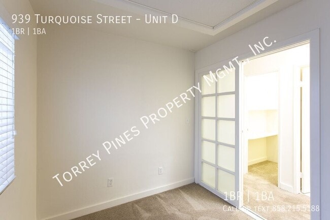 Building Photo - 939 Turquoise St