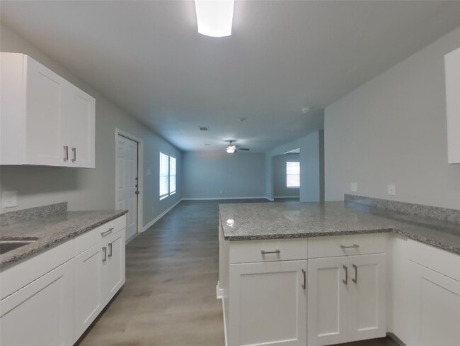 Building Photo - 15680 Del Norte Dr