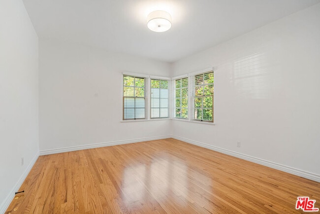 Building Photo - 2409 28th St