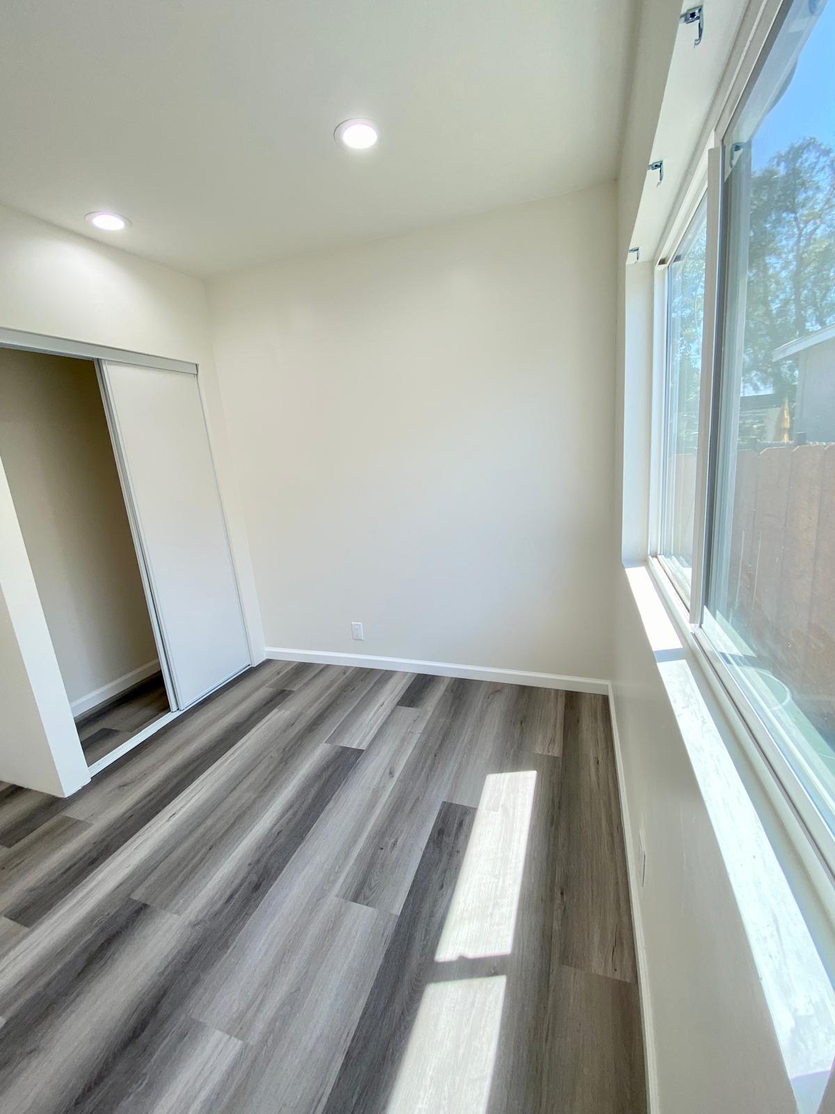 Building Photo - 1036 E O St