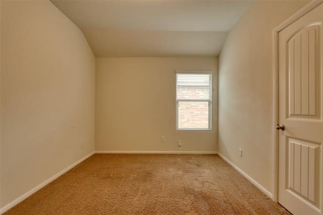 Building Photo - 744 Walls Blvd