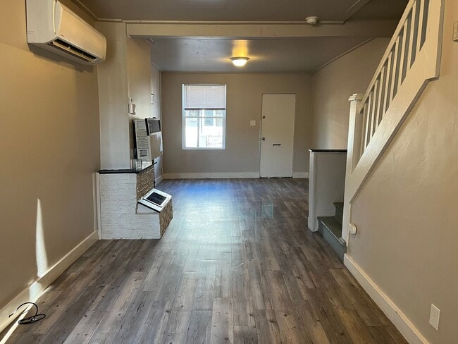 Building Photo - 3 Bedroom 1 Bath Home in Lancaster City - ...