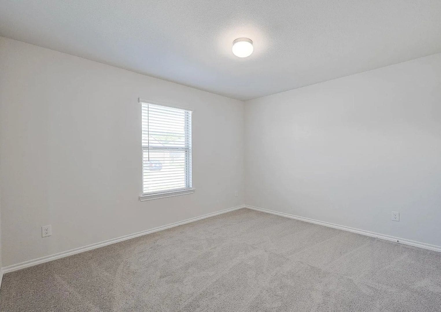 Building Photo - 9825 Mescalbean Blvd