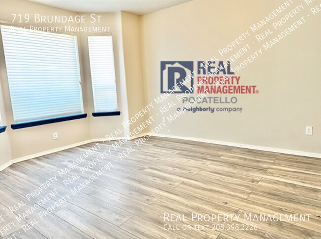 Building Photo - 719 Brundage St