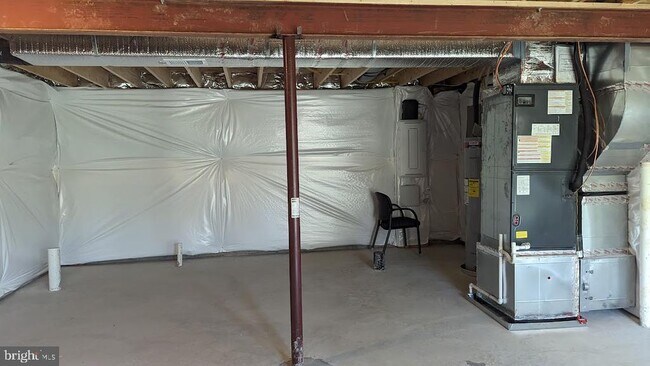 Building Photo - 433 Old Potomac Church Rd