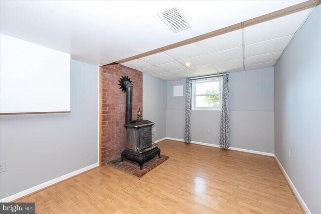 Building Photo - 11584 Liberty Oak Dr