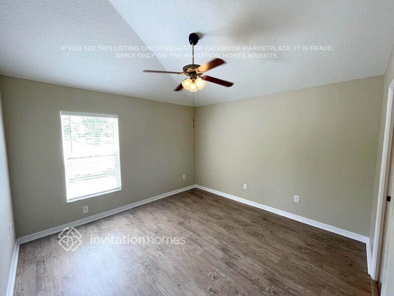 Building Photo - 5943 Sand Key Ln