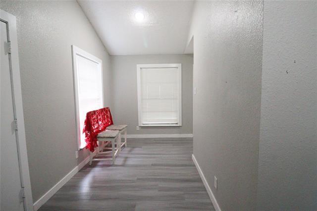 Building Photo - 107 Love St