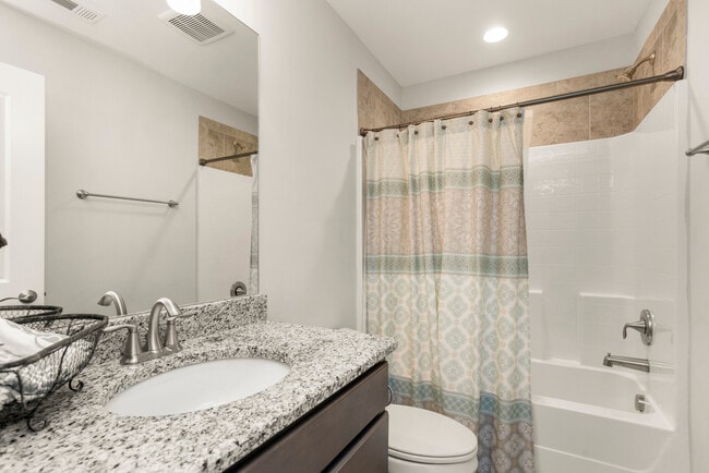 Building Photo - 2024 Albatross Way