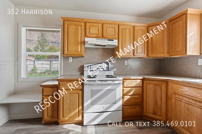 Building Photo - 352 Harrison-