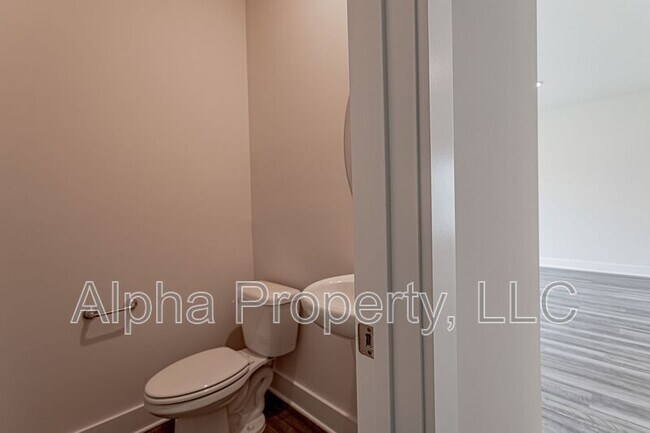 Building Photo - 44 Centimeters Dr