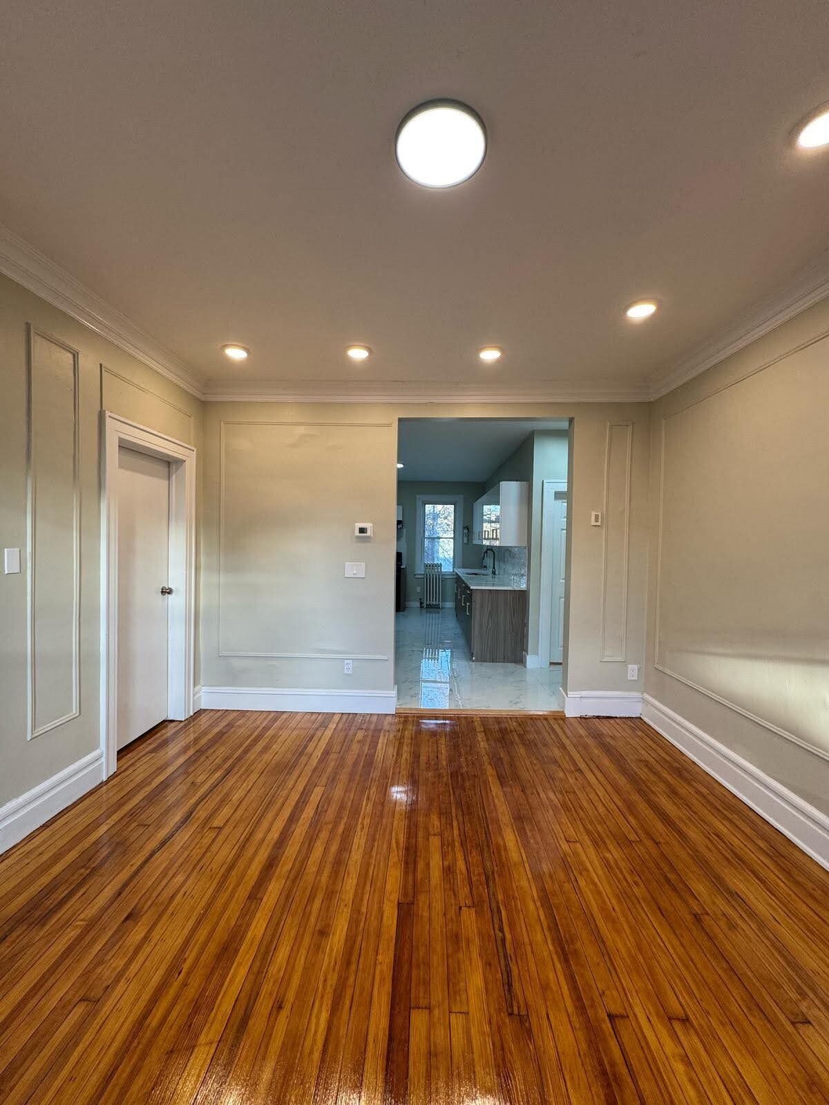 Building Photo - 126 3rd St
