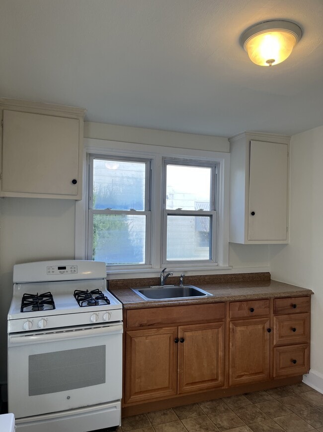 Primary Photo - 520 Hollingsworth Ave