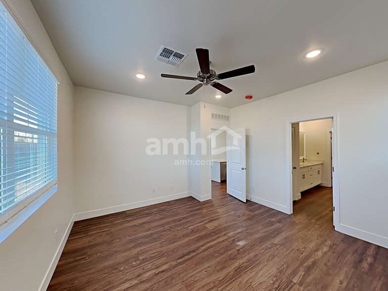 Building Photo - 21593 S 231st St