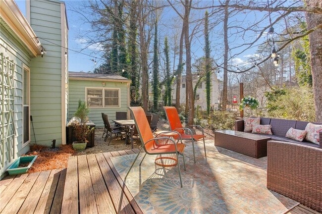 Building Photo - 2238 N River Trail