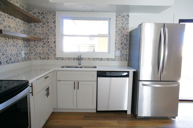 Building Photo - 3827 S Mill Ave