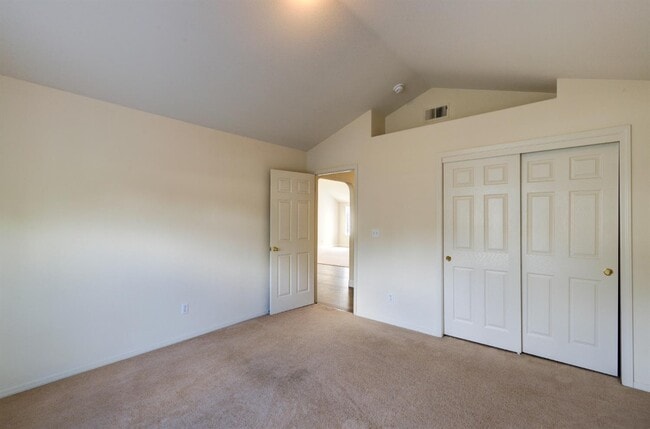 Building Photo - 8437 N Recreation Ave