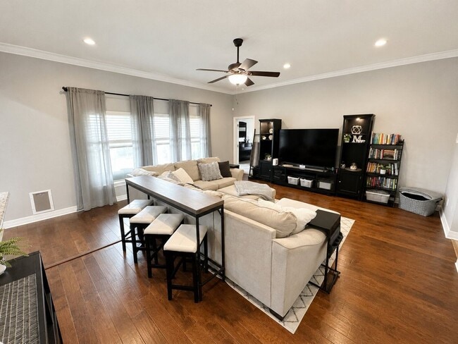 Building Photo - North Bossier Beauty!