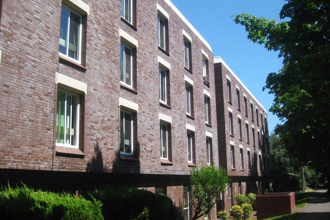 Primary Photo - Cascadian Terrace