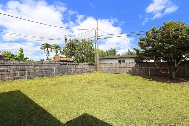 Building Photo - 6203 SW 108th Pl