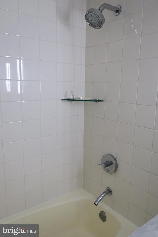 Building Photo - 219 S 18th St