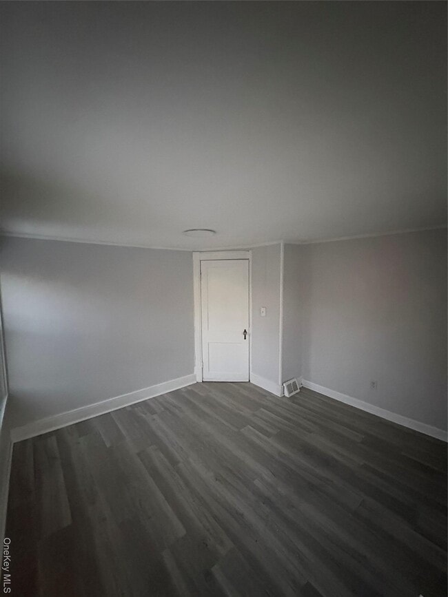 Building Photo - 24 Lagrange Ave