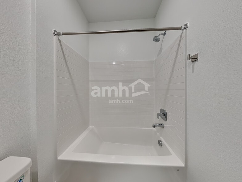 Building Photo - 290 Austin Bellerose Pl