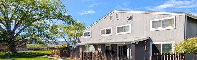 Building Photo - 4150 Monroe Dr
