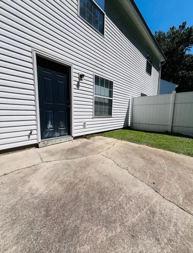 Building Photo - 3373 Argonaut Dr