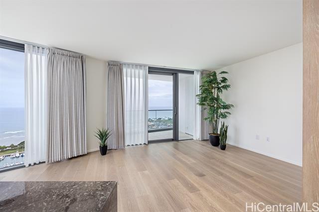 Building Photo - 1000 Auahi St