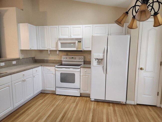 Building Photo - 1224 Bayou St E