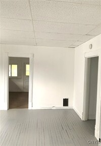 Building Photo - 301 Loomis Ave