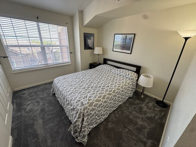 Building Photo - Maintenance Free Englewood Condo