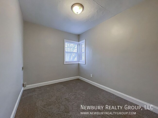 Building Photo - Welcome to WestWood Apartments: Your 2 Bed...