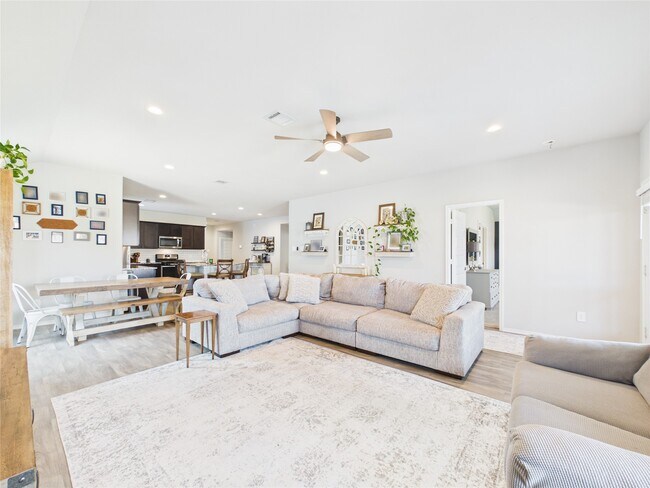 Building Photo - 11020 33rd Ave N