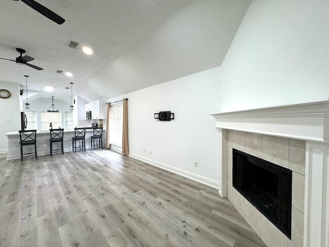 Building Photo - 3265 Jessica Ct