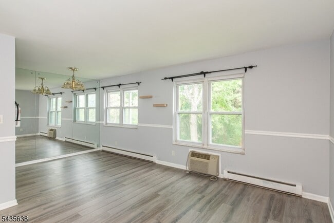Building Photo - 100 Pierson Miller Dr