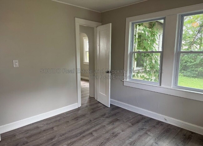 Building Photo - 2723 Lathrop Ave