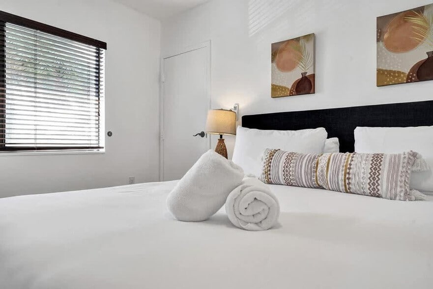 Building Photo - 333 Walnut St