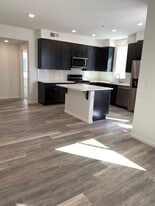 Building Photo - 1470 Nightshade Rd