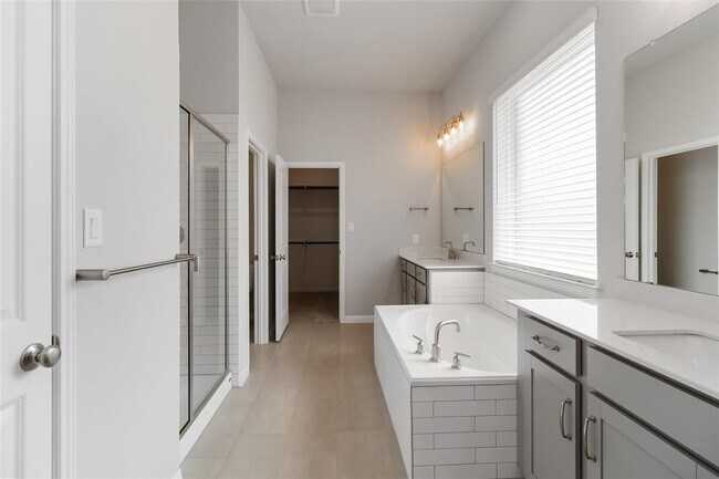 Building Photo - 160 Rita Blanca Bnd