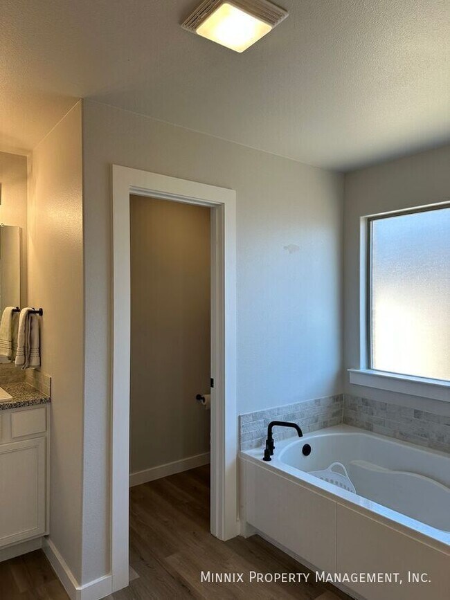 Building Photo - 2923 137th St