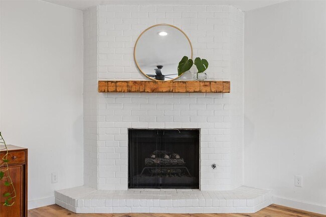 Building Photo - 7718 Croftwood Dr