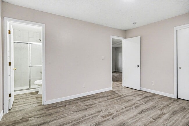 Building Photo - Renovated Duplex Available in Arvada!