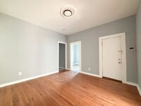 Building Photo - 478 S 15th St