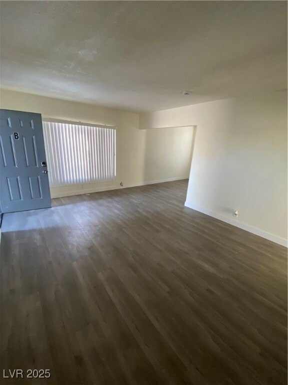 Building Photo - 1711 Santa Paula Dr