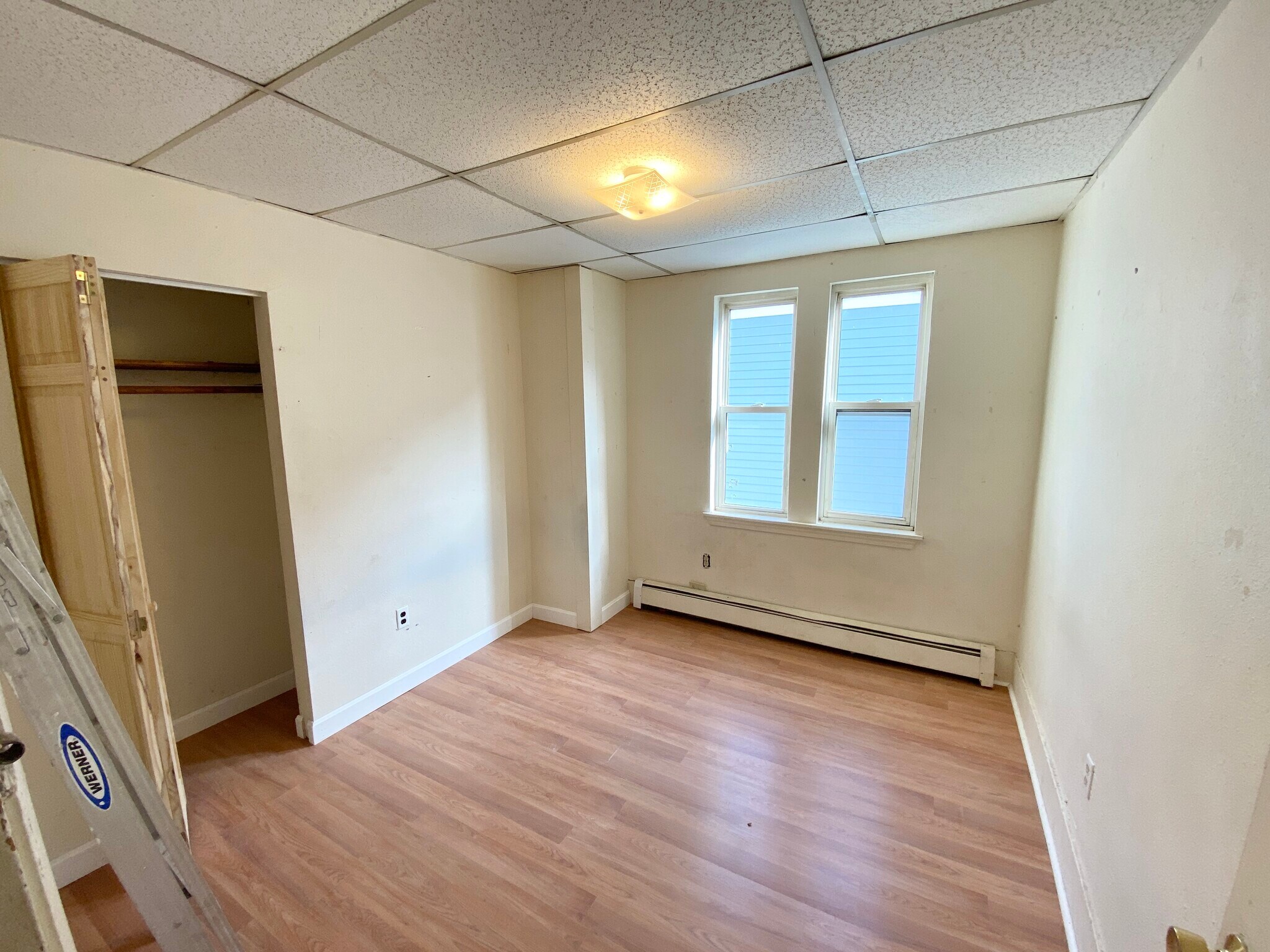 Building Photo - 1572 Tremont St