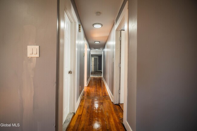 Building Photo - 1014 Union St