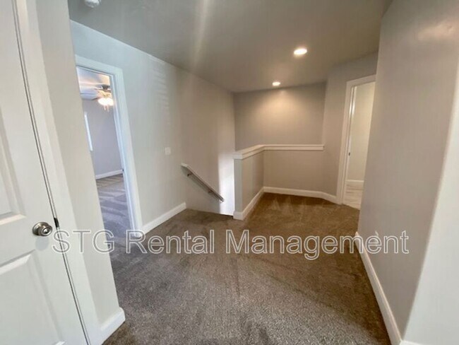 Building Photo - 3132 S Relic Ridge Dr